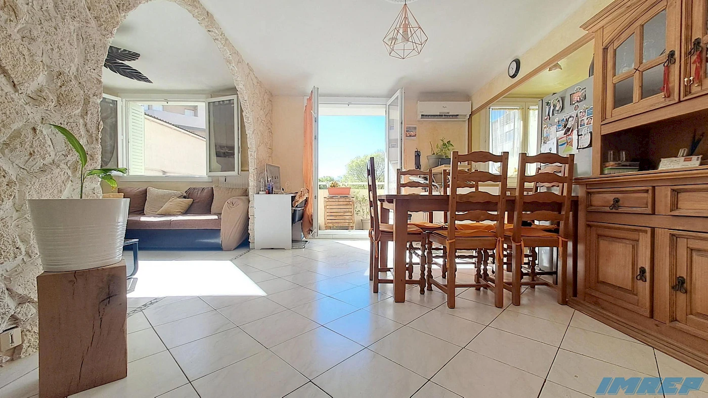 Appartement Type 2/3 sud balcon cave Ste-Marguerite 13009