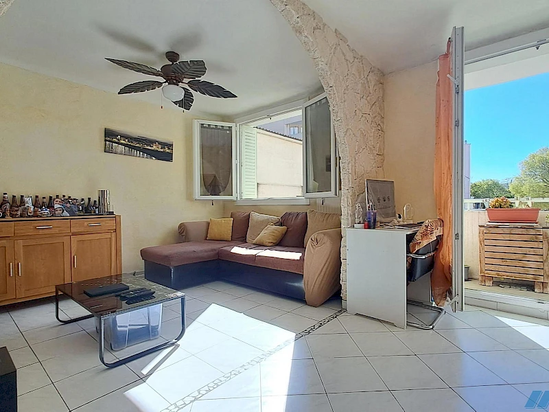 Appartement Type 2/3 sud balcon cave Ste-Marguerite 13009