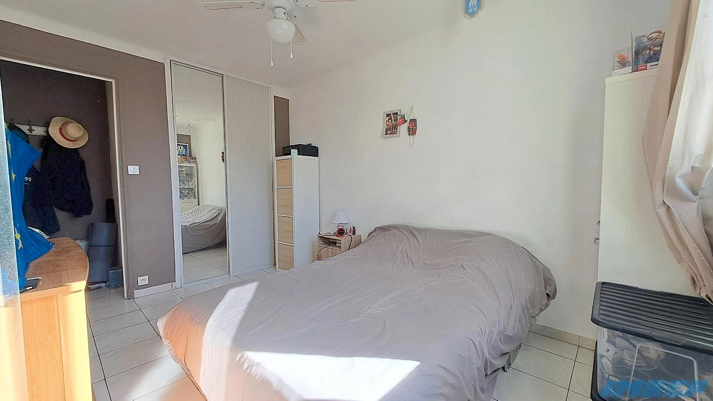 Appartement Type 2/3 sud balcon cave Ste-Marguerite 13009
