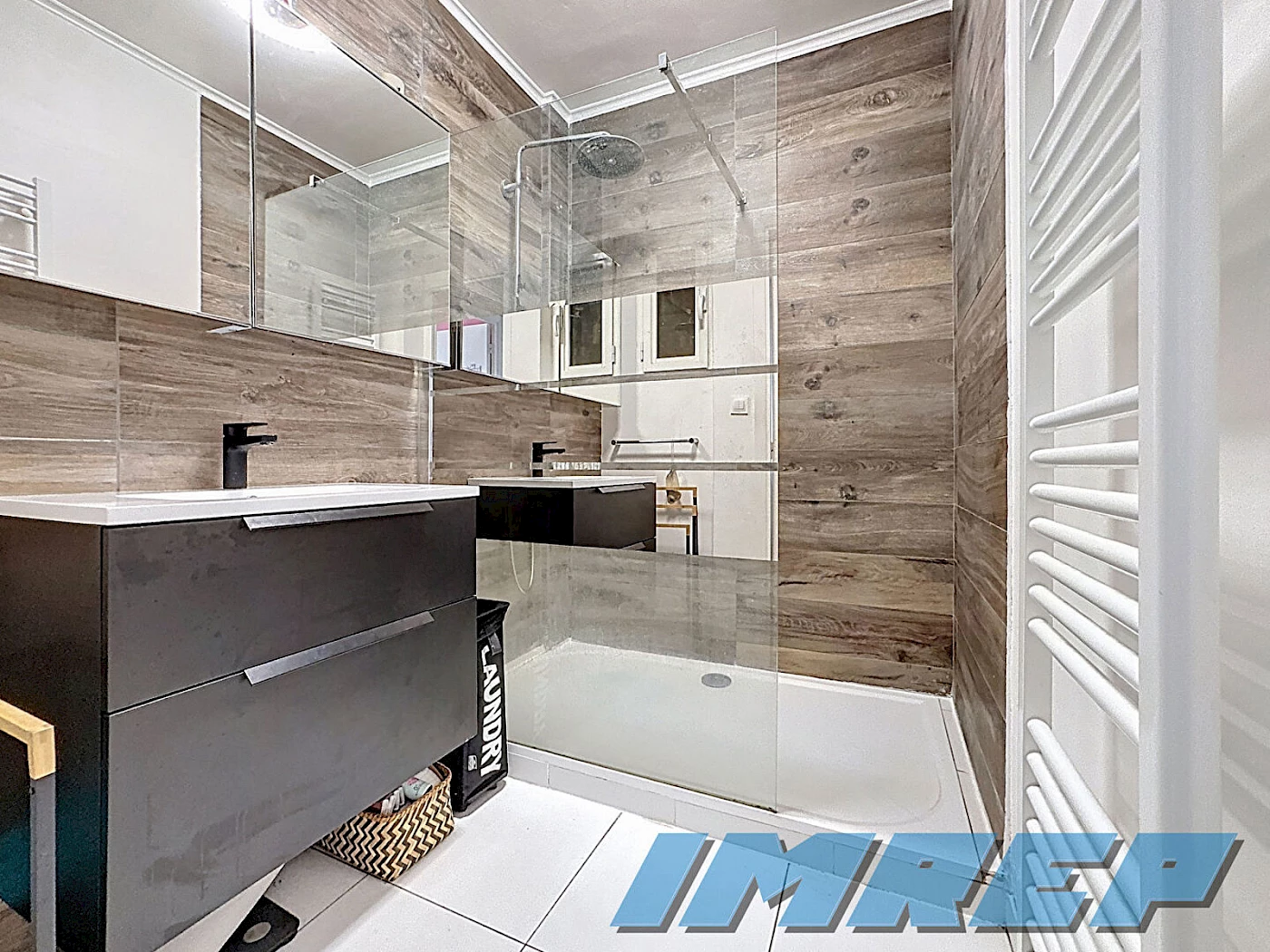 SOUS OFFRE appartement T4 de 67m2 belle vue St-Giniez 13008 MARSEILL