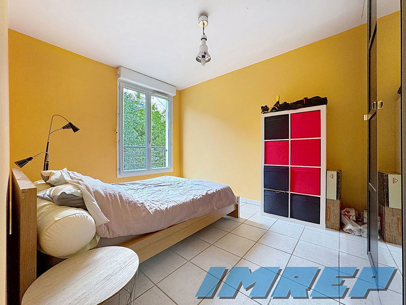 1064-Exclusivité : Grand appartement T4 - 90m2 traversant avec terras