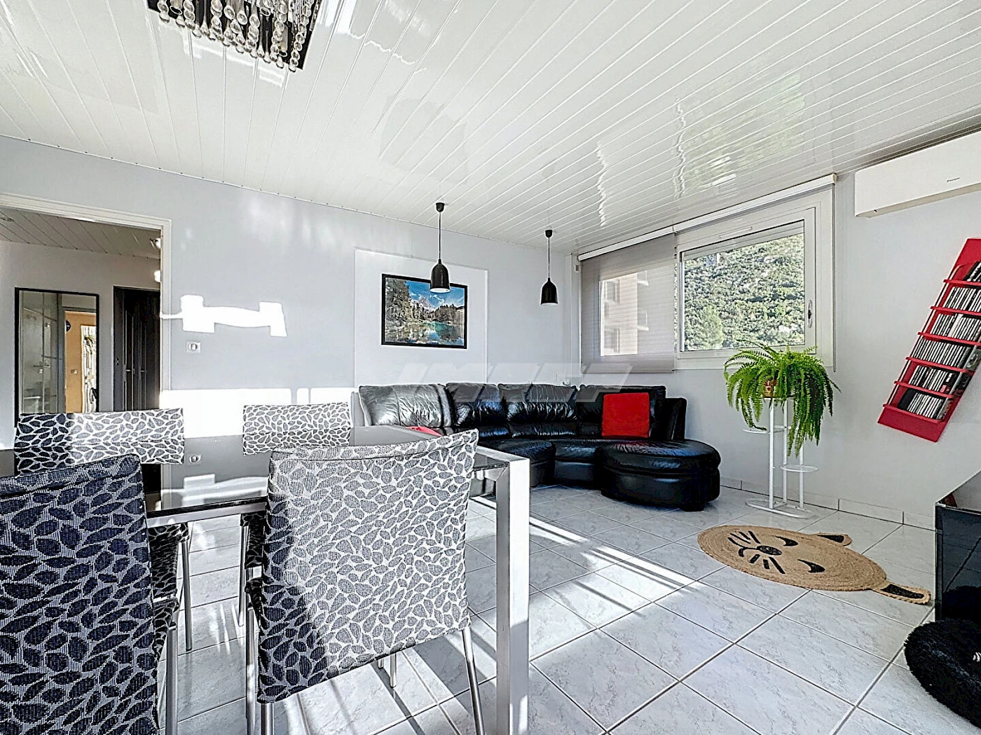 13010 Saint Tronc  T4 de 78 m2 cave, balcon et possibilité de bo