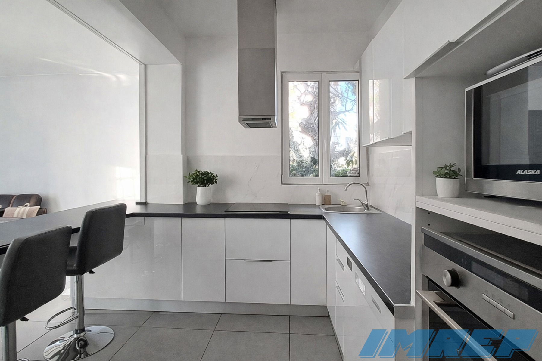 1010-EXCLUSIVITE Maison 224m2 composée de 5 appartements - 13009 MARS - 4