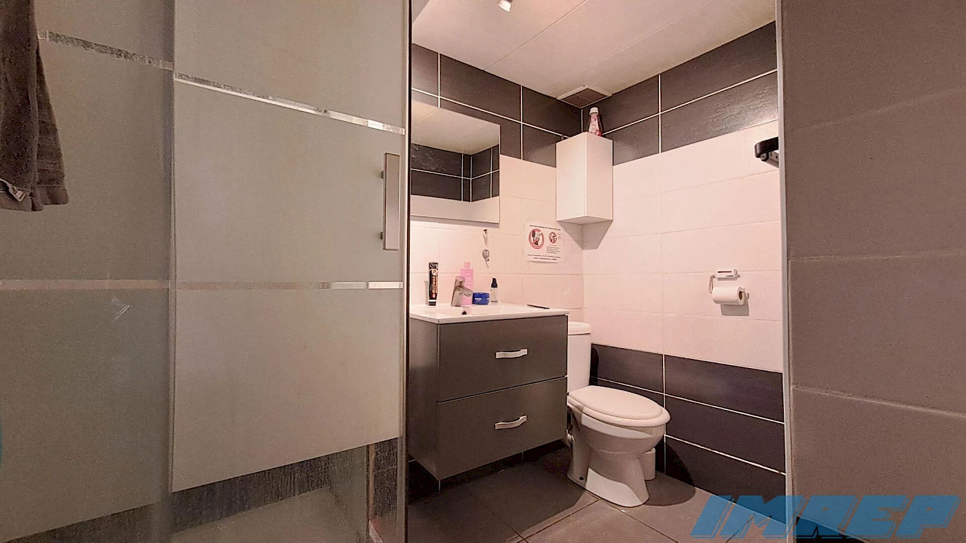1010-EXCLUSIVITE Maison 224m2 composée de 5 appartements - 13009 MARS