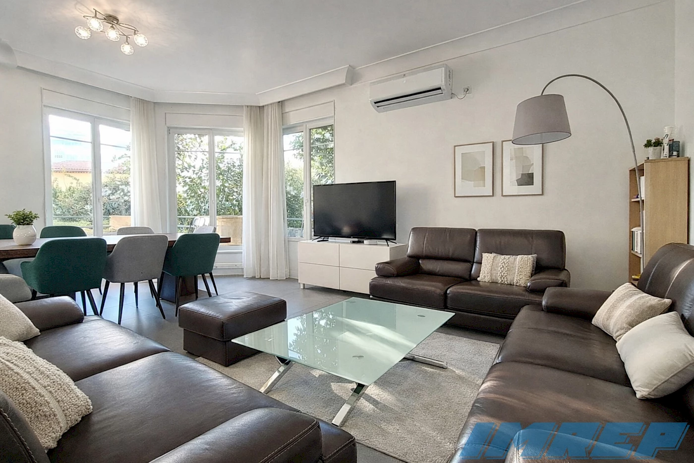 1010-EXCLUSIVITE Maison 224m2 composée de 5 appartements - 13009 MARS