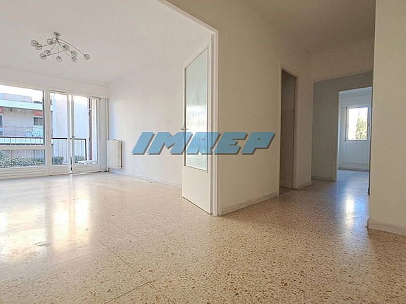 791-Grand T3/4 lumineux balcon cave et parking - 13010 MARSEILLE