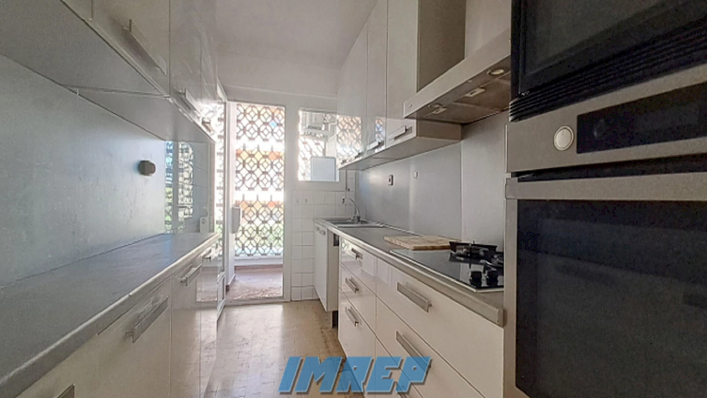 791-Grand T3/4 lumineux balcon cave et parking - 13010 MARSEILLE