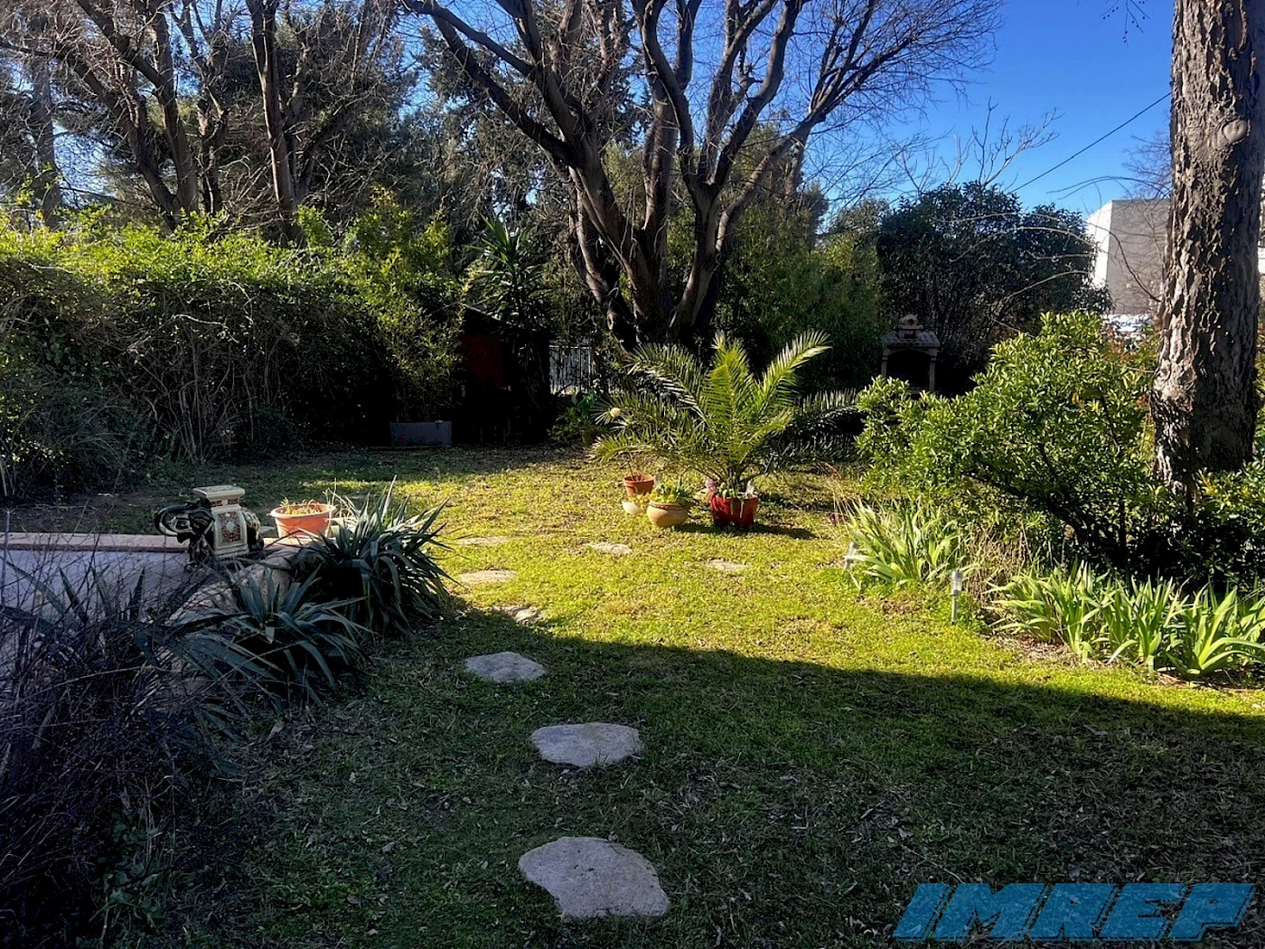 1068-13009 CABOT   4 PIECES EN REZ DE JARDIN  T.B.ETAT  PARK PRIVE