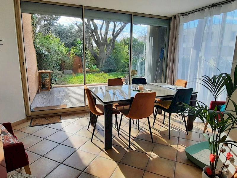 1068-13009 CABOT   4 PIECES EN REZ DE JARDIN  T.B.ETAT  PARK PRIVE