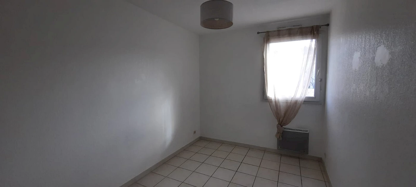 1029-13009  LE VALLON DE TOULOUSE 3 PIECES  RECENT AVEC PARKING
