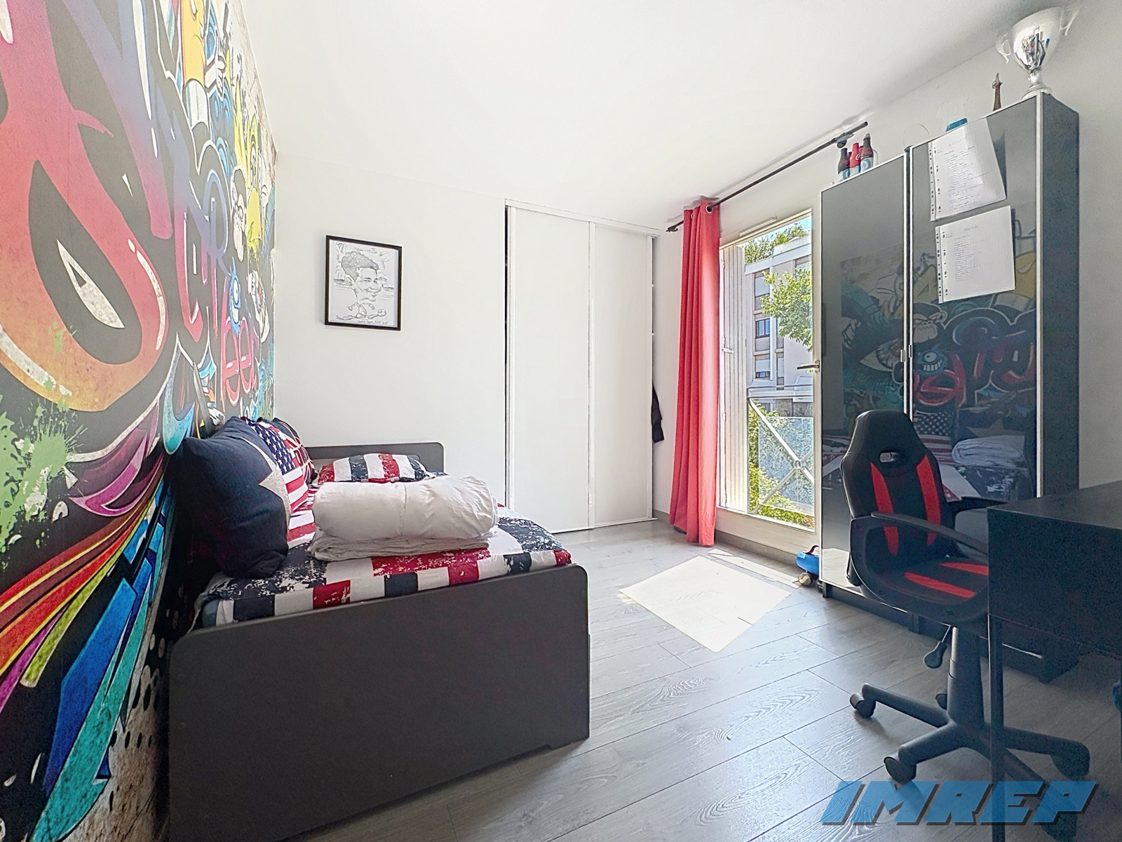 APPARTEMENT - 9