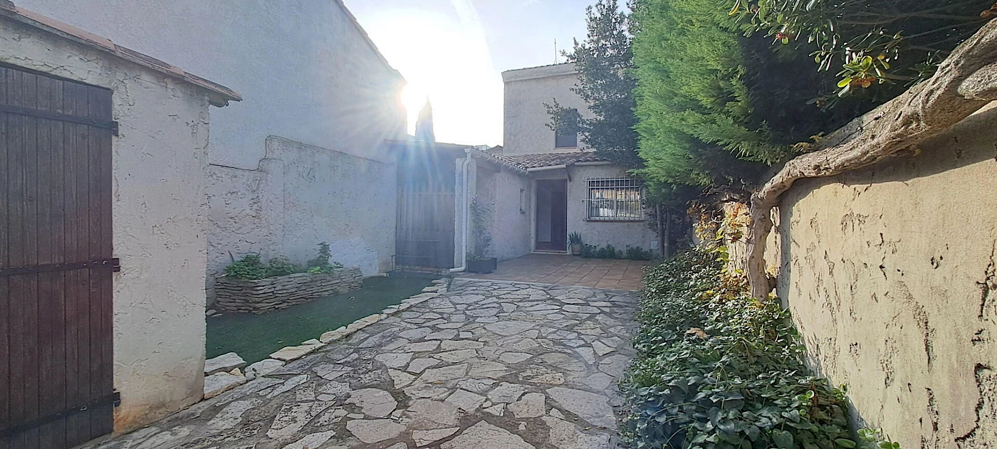 847-Belle maison de caractère Type 5 -183m2 -13009 MARSEILLE - réf :