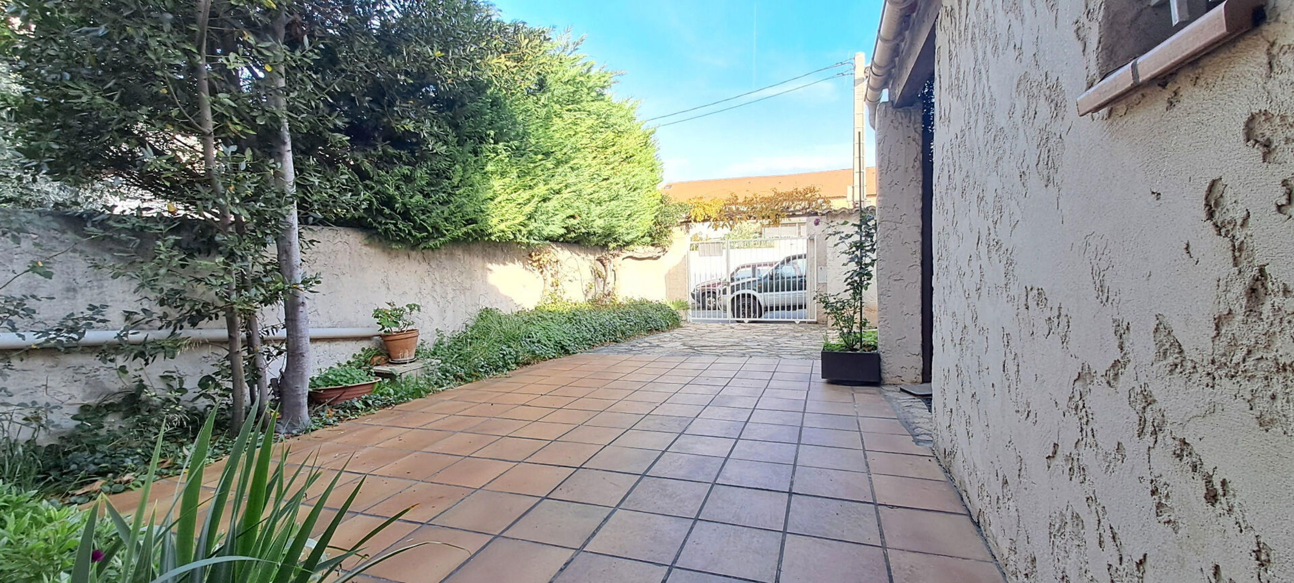847-Belle maison de caractère Type 5 -183m2 -13009 MARSEILLE - réf : - 16