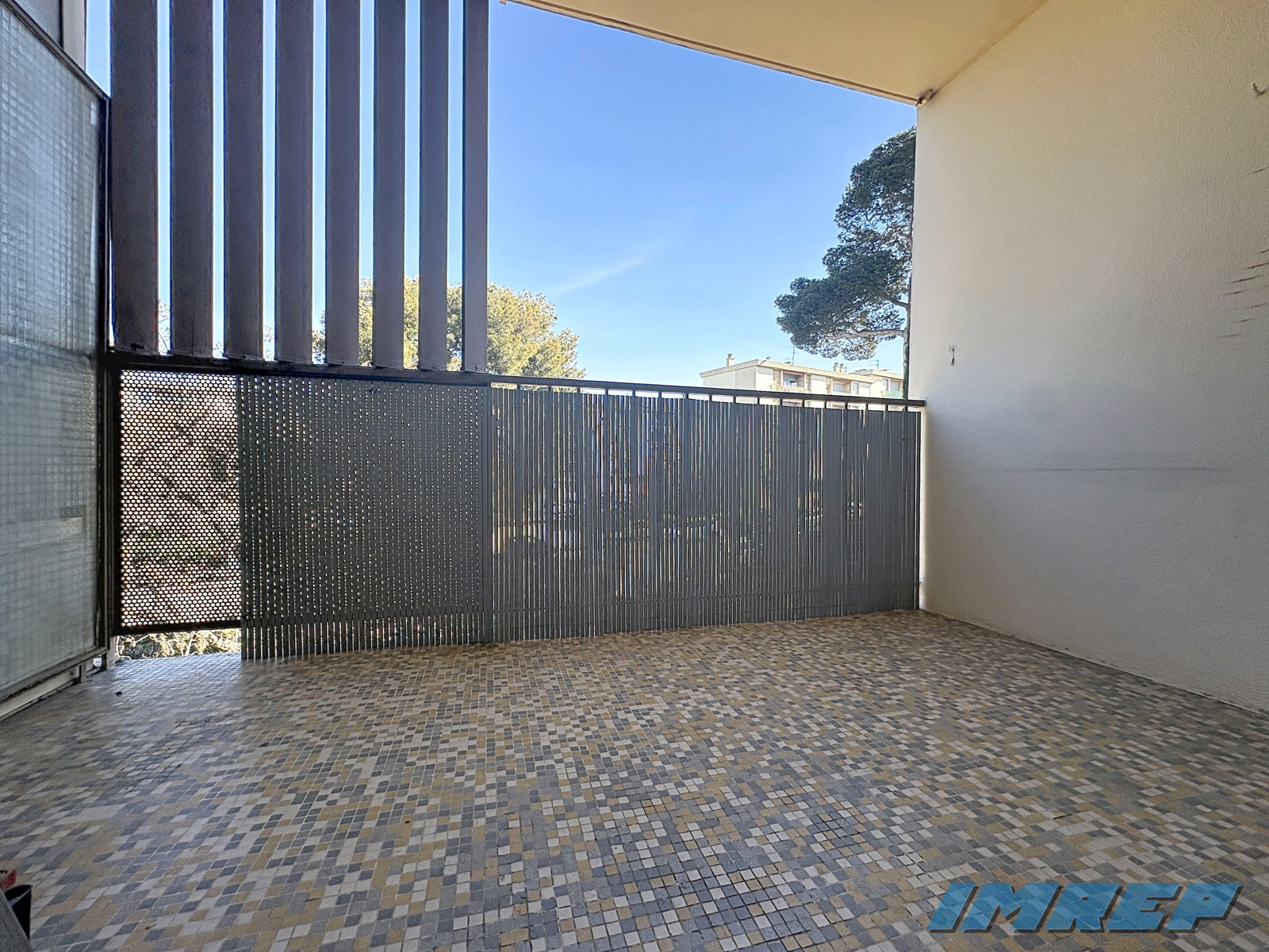 1077-Appartement Marseille 3 pièce(s) 70 m2 - 12