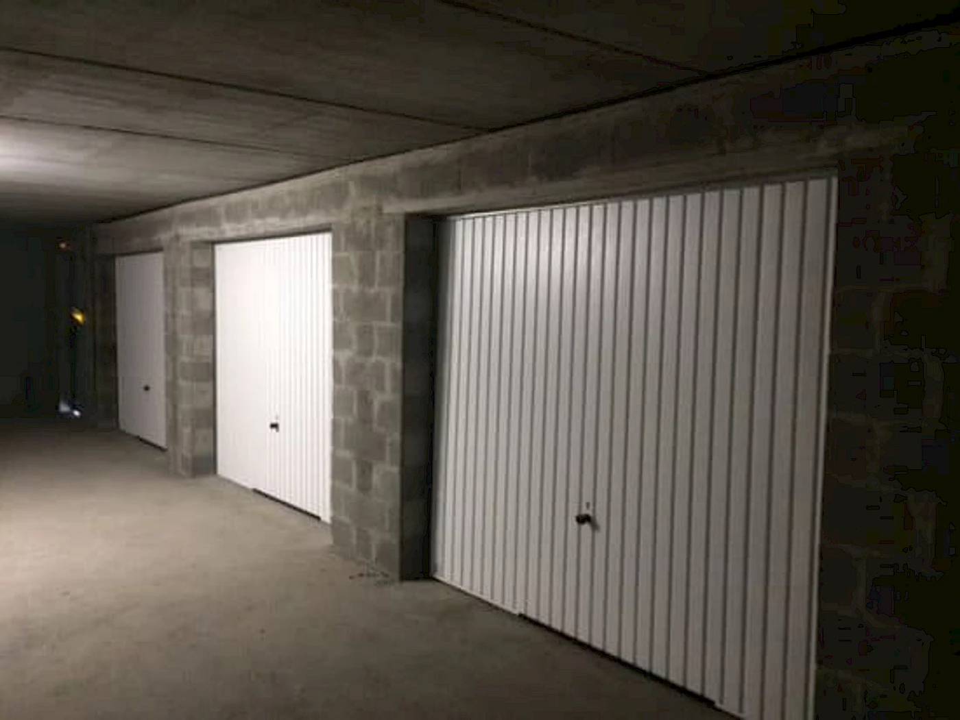593-Garage secteur Sainte Marguerite 13009 Marseille