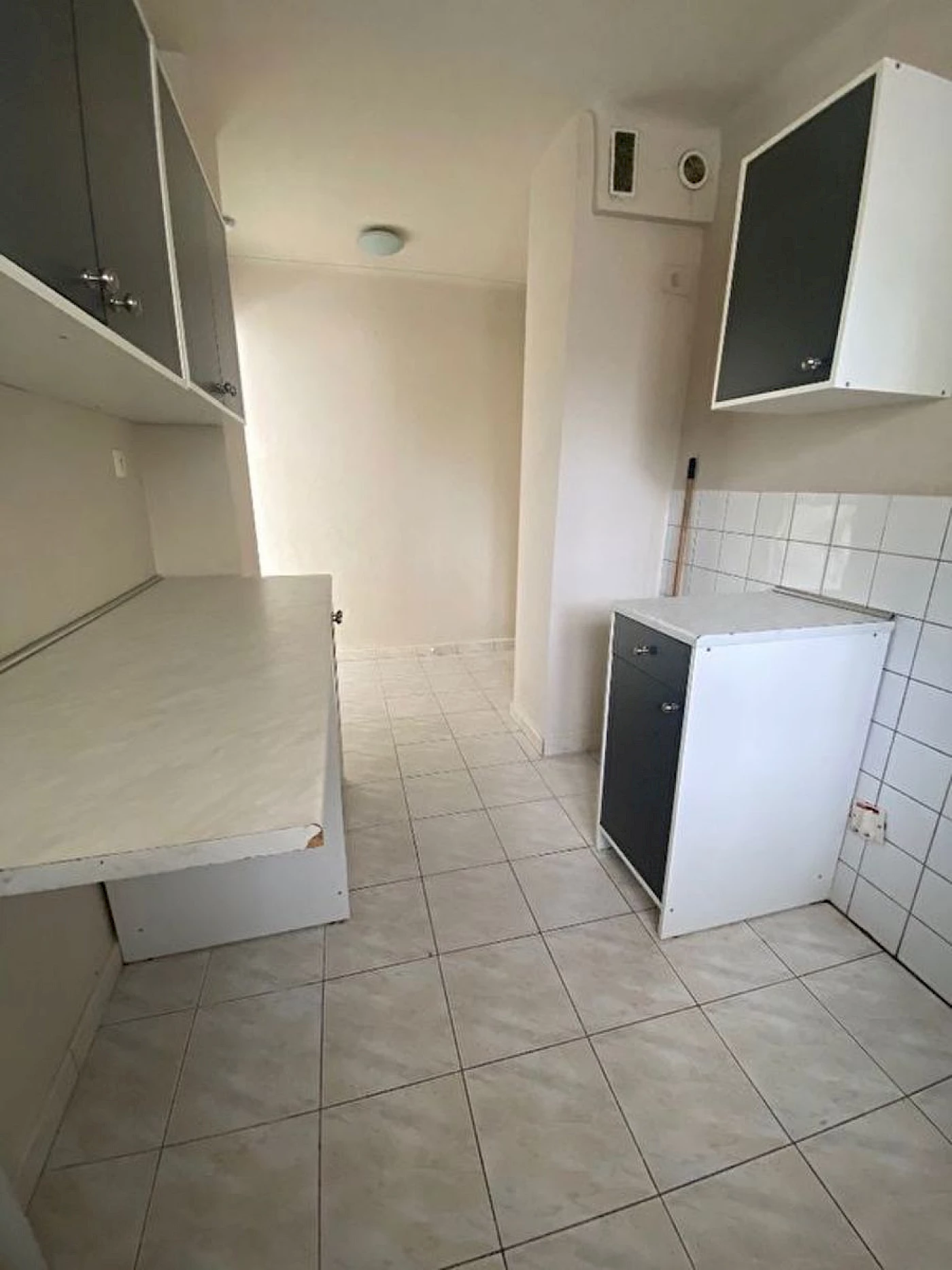 10933-Appartement 3 pièces - Ste Marguerite - 13009