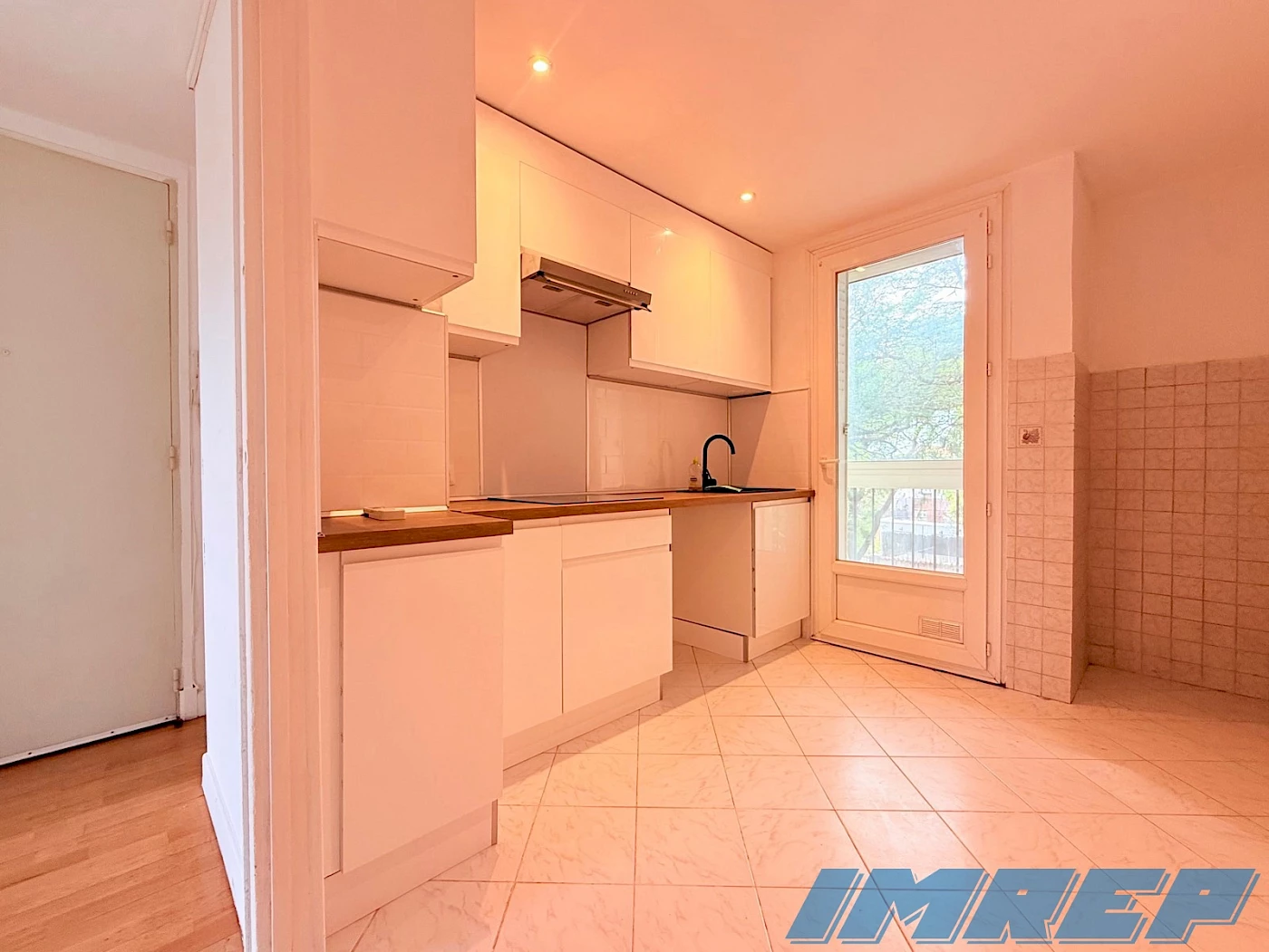 APPARTEMENT T4  72m² - TRÈS BON ÉTAT - 1.003€