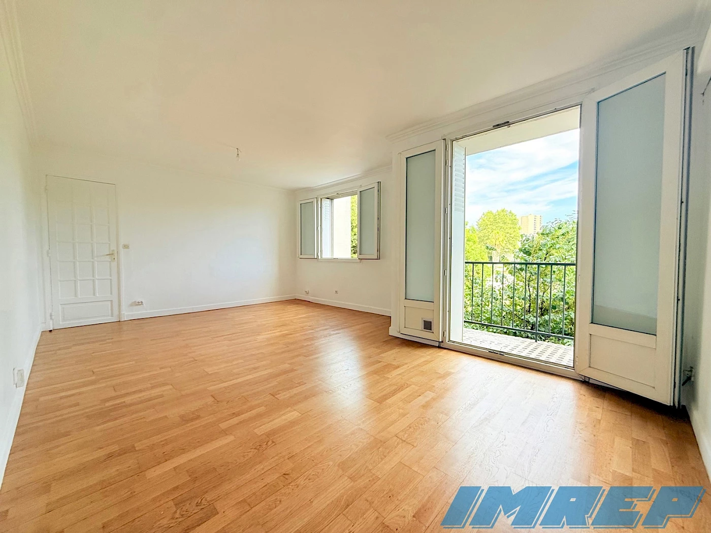 APPARTEMENT T4  72m² - TRÈS BON ÉTAT - 1.003€