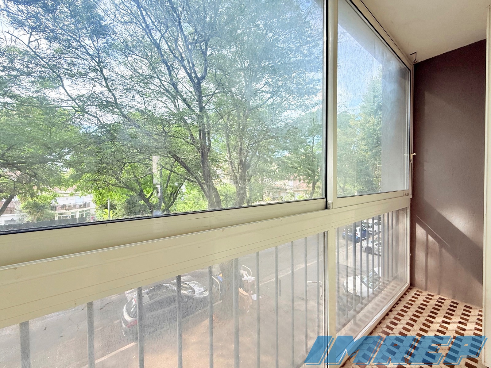 APPARTEMENT T4  72m² - TRÈS BON ÉTAT - 1.003€ - 9