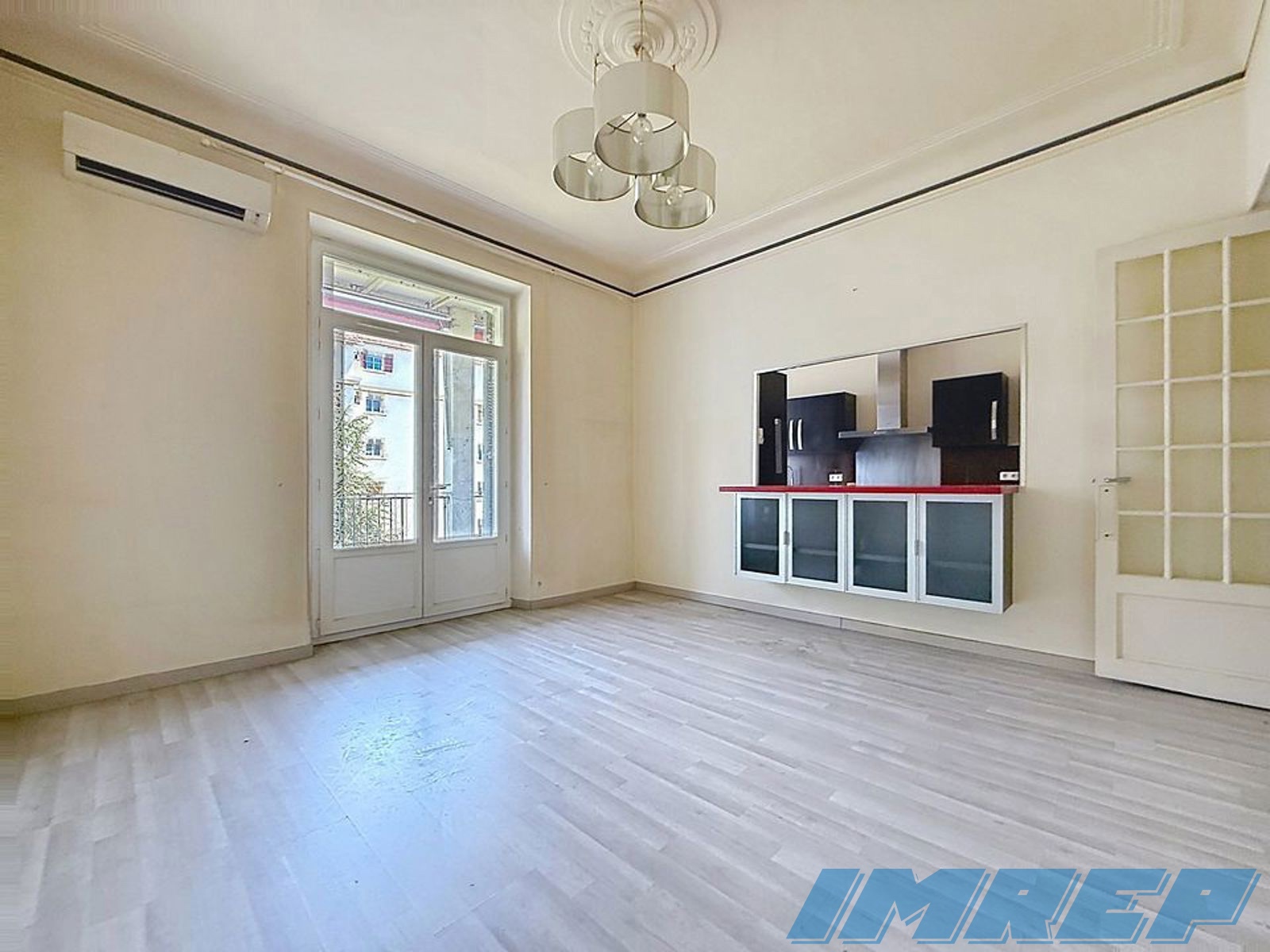 APPARTEMENT T3/T4 - 87 m² - 319 000€ - 13004 MARSEILLE - 4