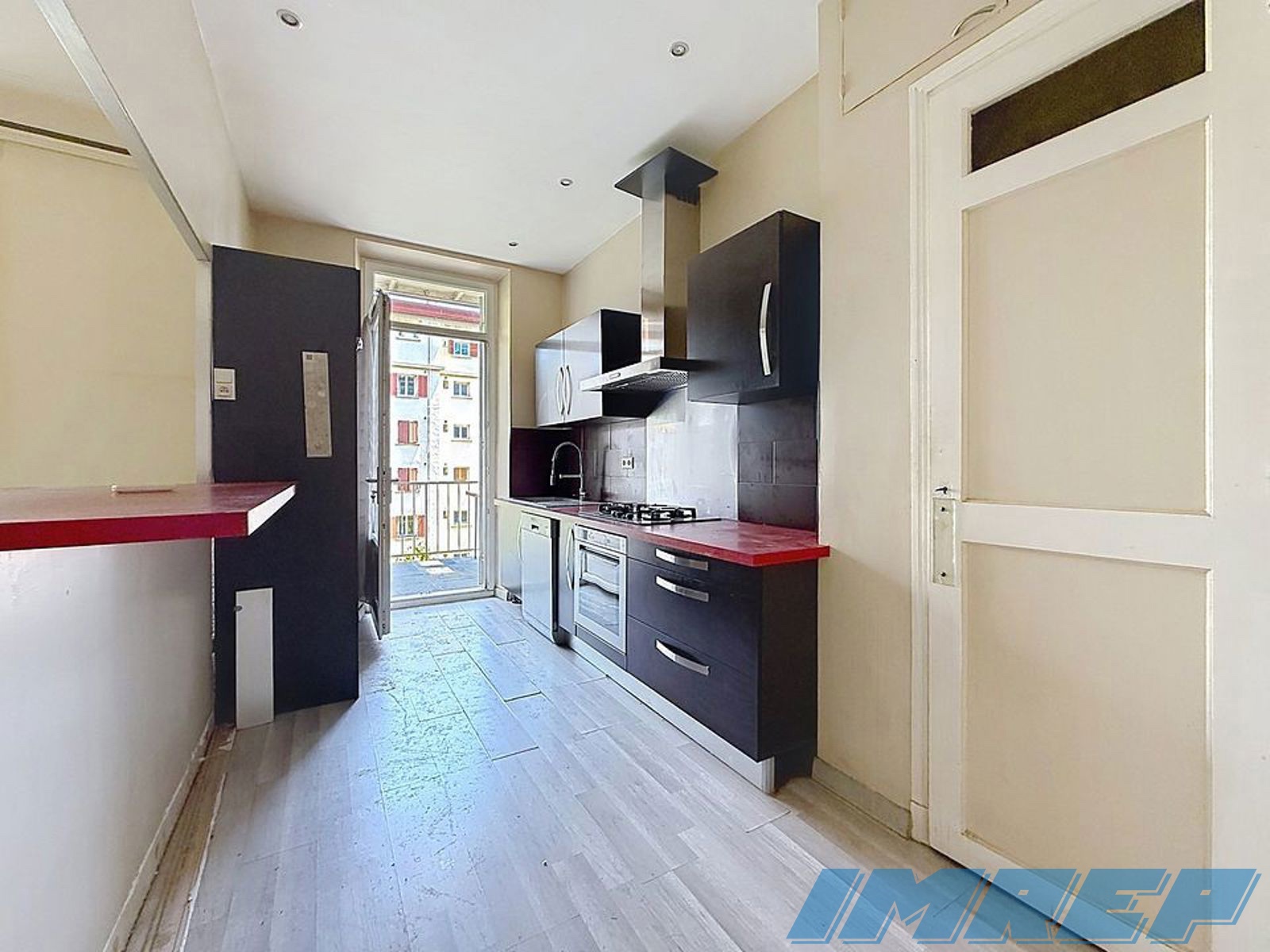 APPARTEMENT T3/T4 - 87 m² - 319 000€ - 13004 MARSEILLE - 7