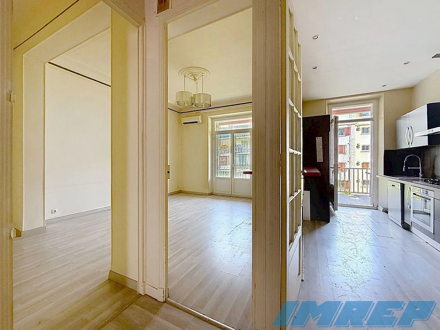APPARTEMENT T3/T4 - 87 m² - 319 000€ - 13004 MARSEILLE
