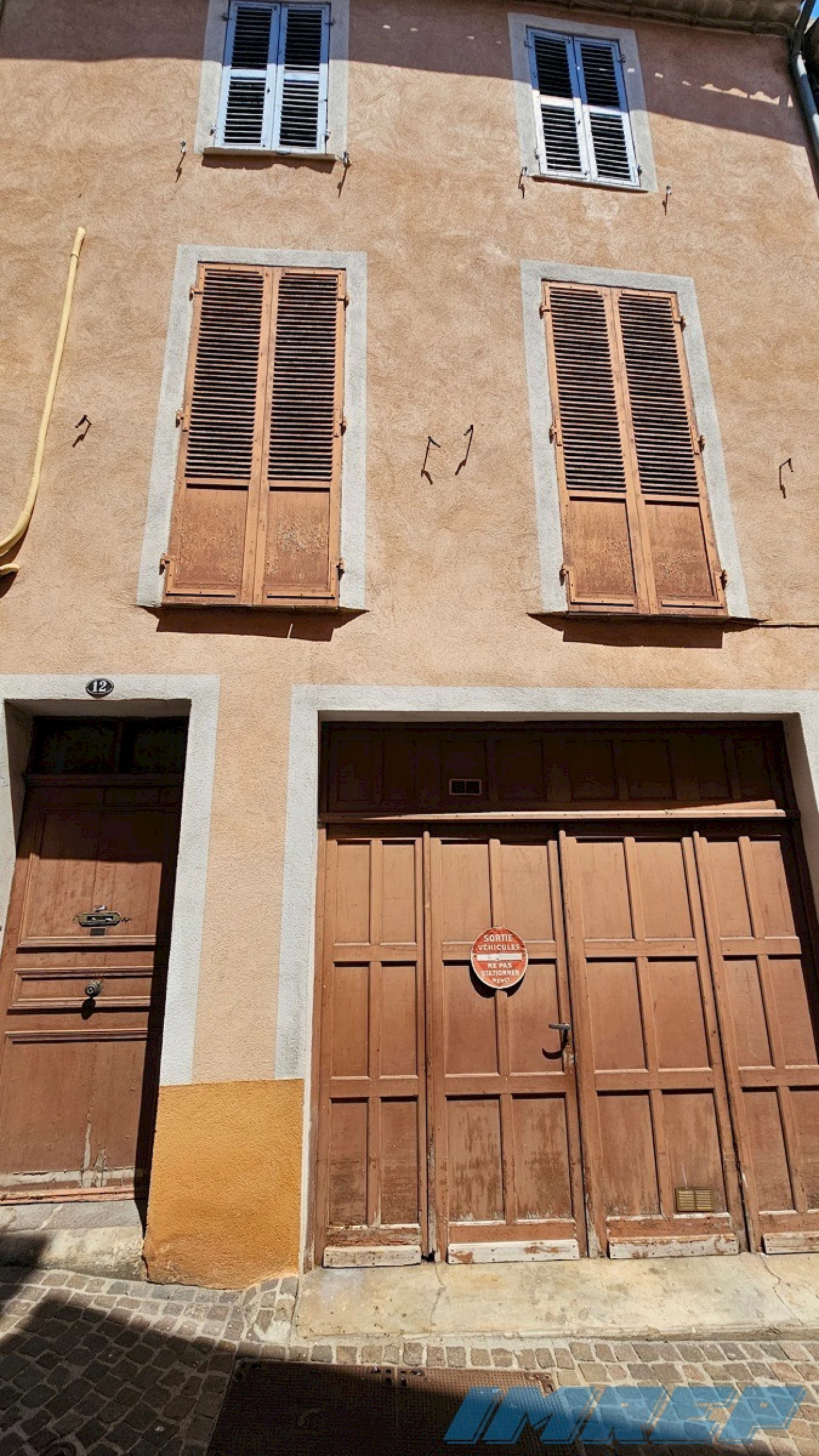 Appartement avec remise garage