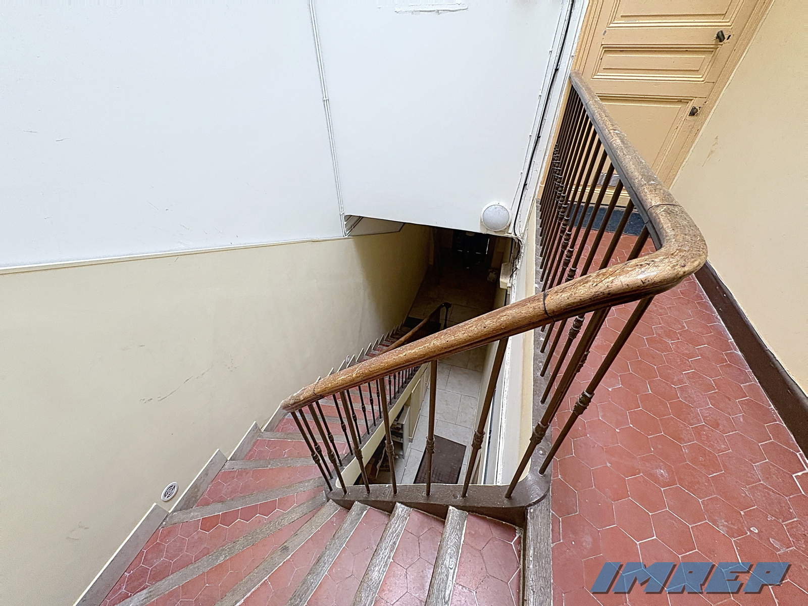 APPARTEMENT - 6