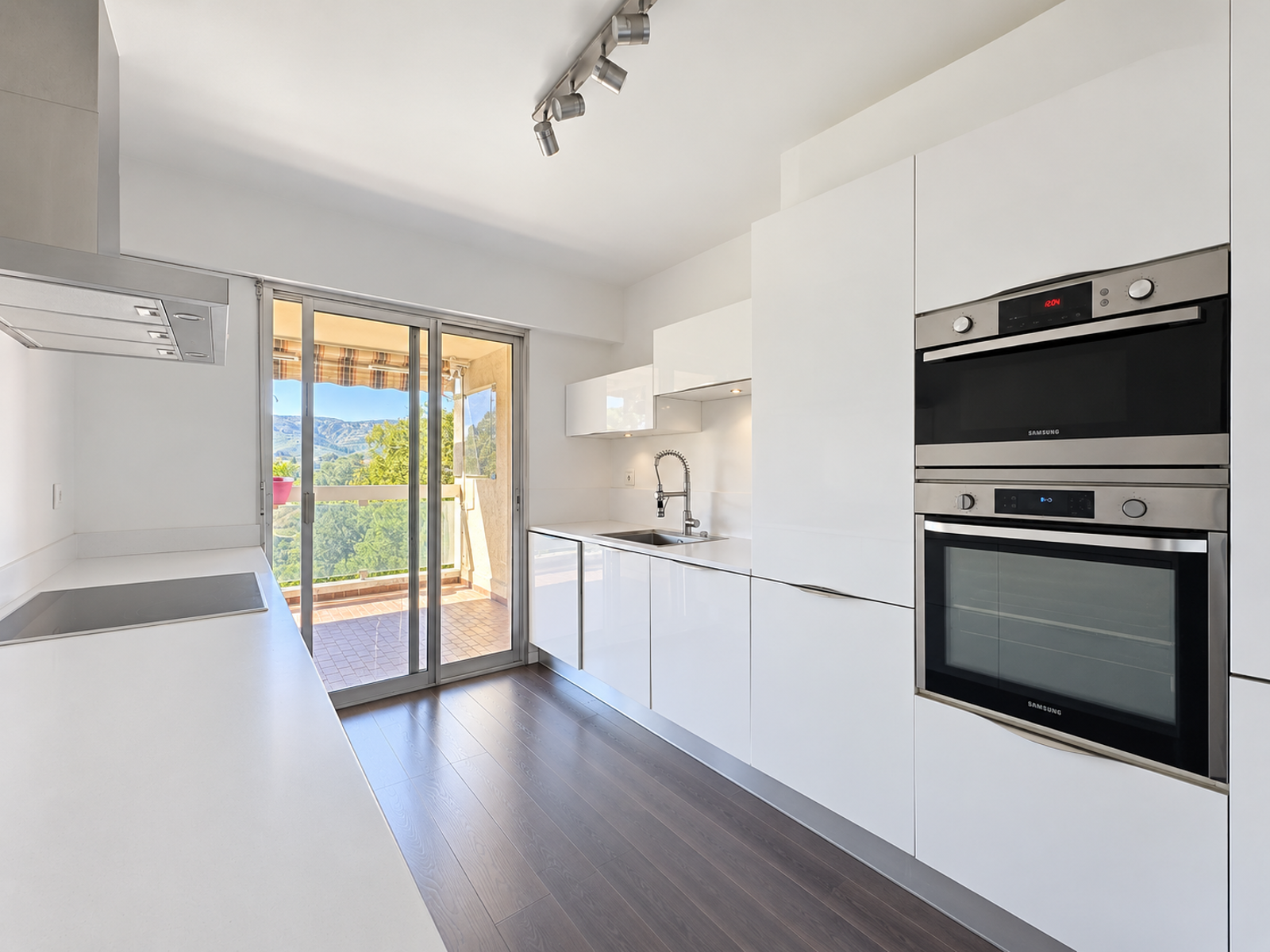 APPARTEMENT - 5