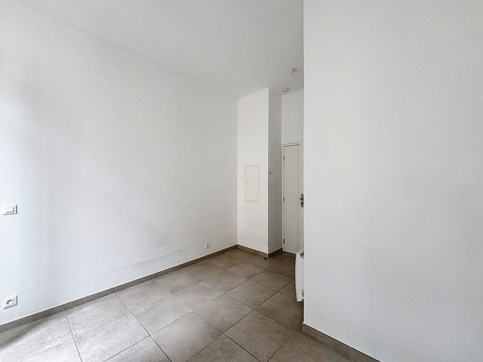 900-Appartement Marseille 6ème - 6