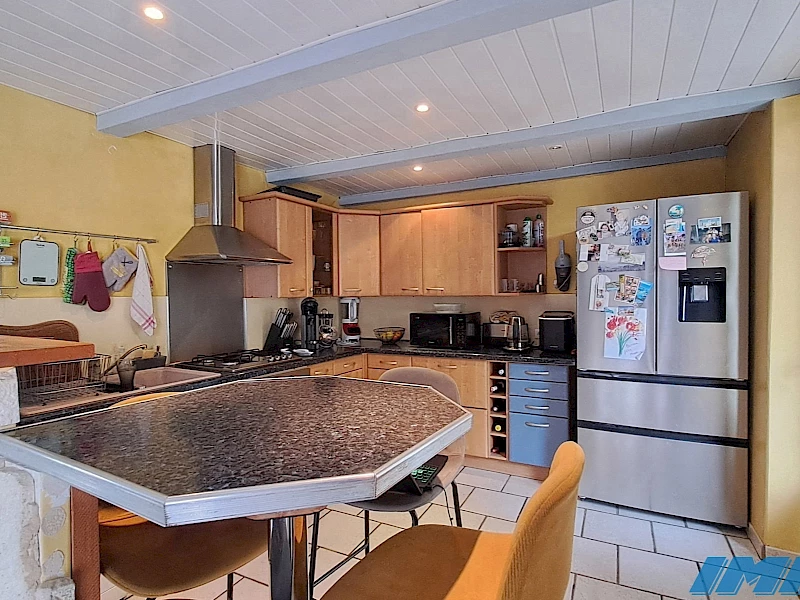 MARSEILLE 13009 MAISON 168,29 M² AVEC 2 LOGEMENTS, JACUZZI ET PARKINGS