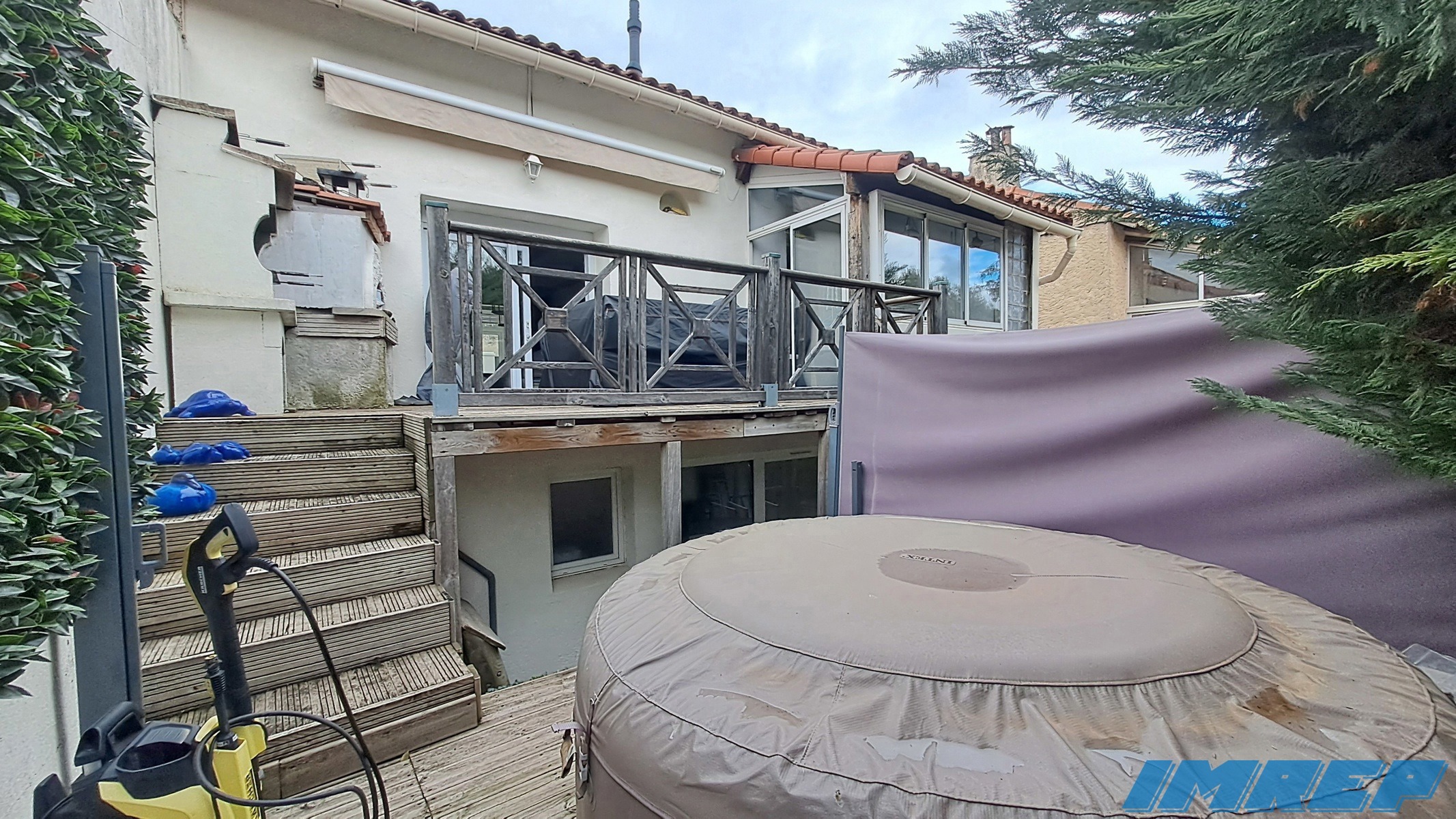 Grande maison + T3 loué - 17
