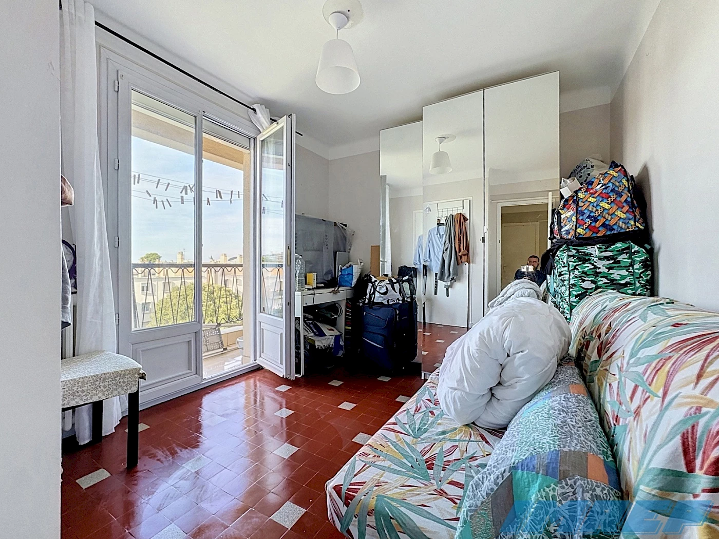 Bel appartement T4 lumineux balcons garage 13009 MARSEILLE